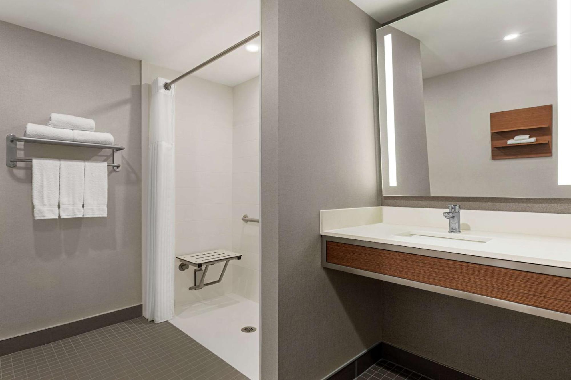 Hilton Garden Inn Kitchener/Cambridge Exterior photo